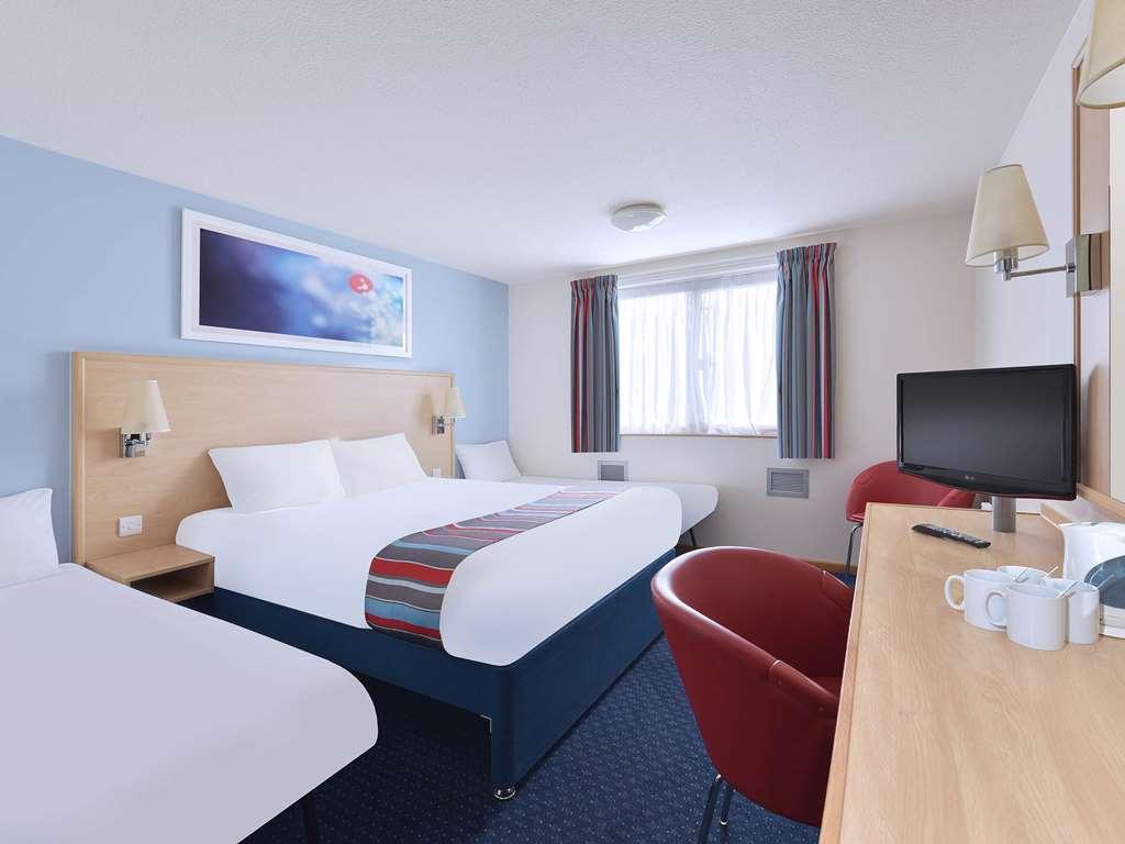 Travelodge Birmingham Sutton Coldfield Ruang foto